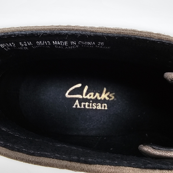 Clarks Artisan Gray Taupe Leather Alpine Lace Up Ankle Booties Womens Size 5.5 - Picture 5 of 11